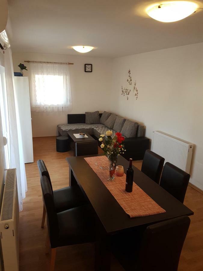 Apartmani Luca Fažana Buitenkant foto